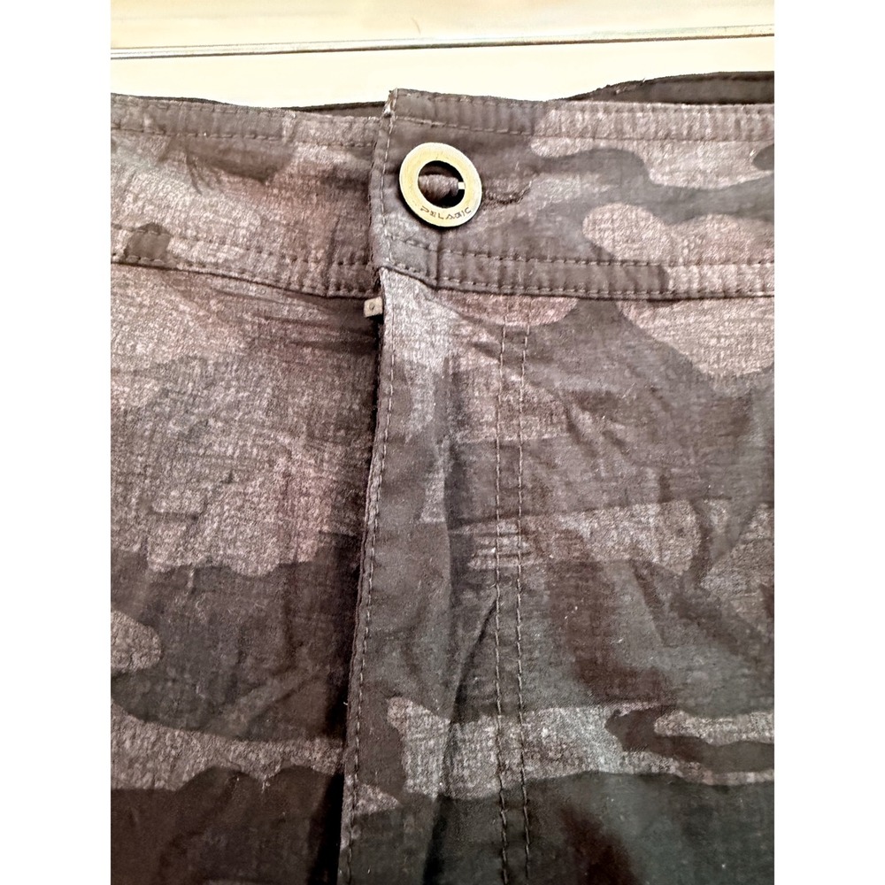 Pelagic Mens Hybrid Cargo Shorts Grey Camo Fishing Outdoor Stretch Size 34 - Picture 4 of 9